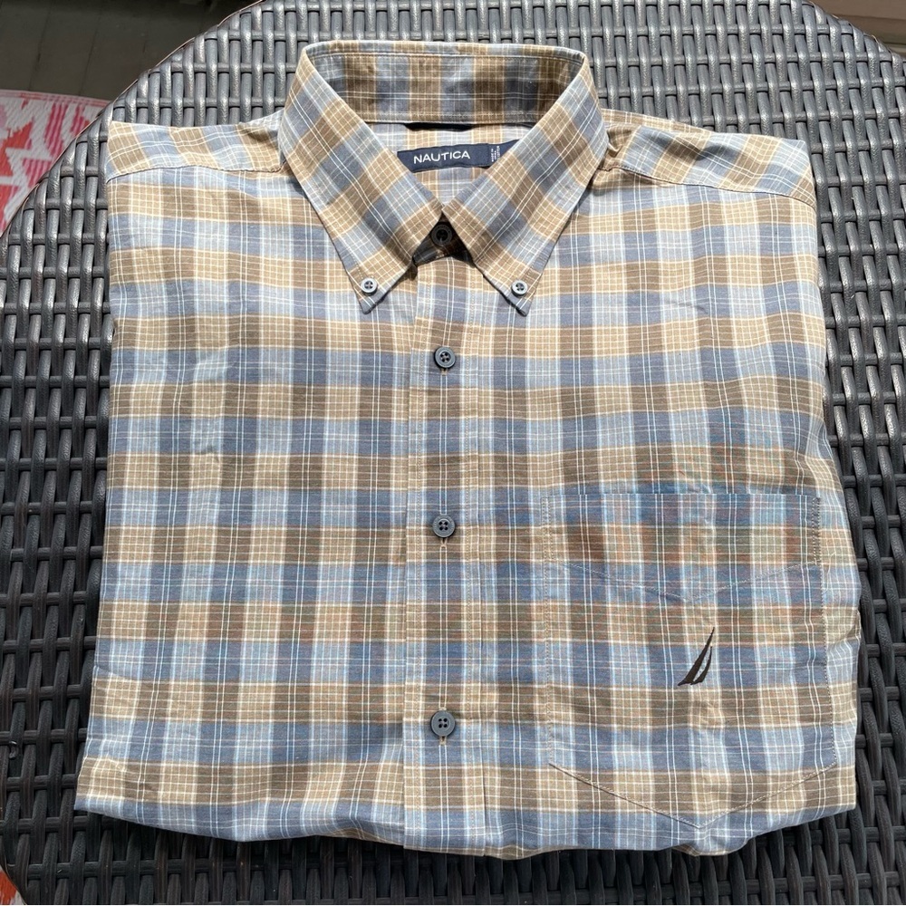Nautica Stripped Button Down Size L (NWT)